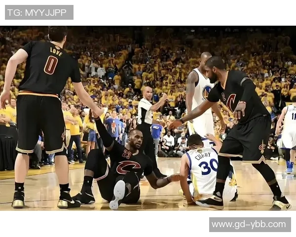 2017年6月13日勇士与骑士巅峰对决回顾与精彩瞬间分析 2017年6月13日勇士与骑士巅峰对决回顾与精彩瞬间分析