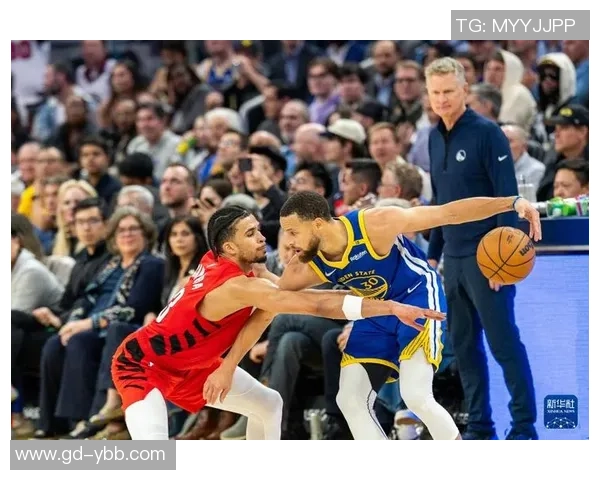 2017年勇士与开拓者激战回顾:一场篮球盛宴的精彩瞬间与战术较量 2017年勇士与开拓者激战回顾:一场篮球盛宴的精彩瞬间与战术较量