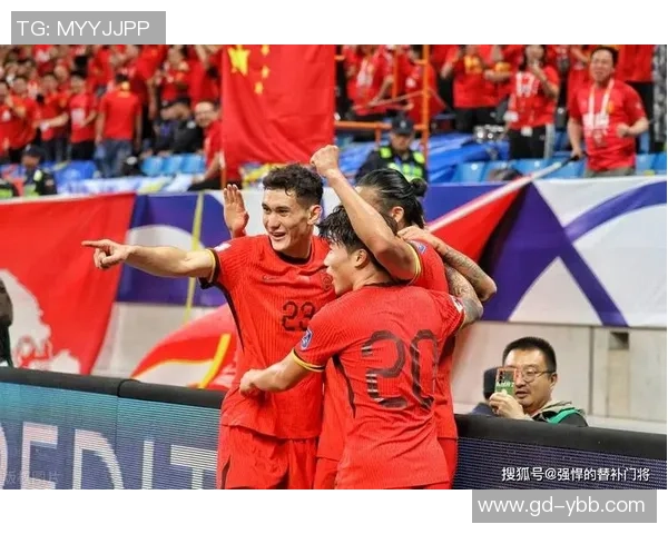 国足客场挑战伊朗世预赛全力争胜展现团队精神