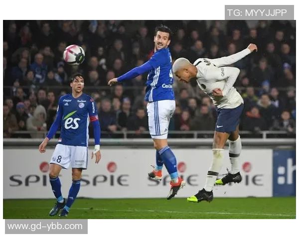 圣旺与贝济耶的激烈对决揭示了足球战术与团队合作的重要性 圣旺与贝济耶的激烈对决揭示了足球战术与团队合作的重要性