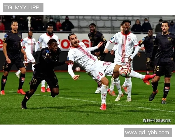 维利法与索肖激战正酣谁能在这场较量中笑到最后