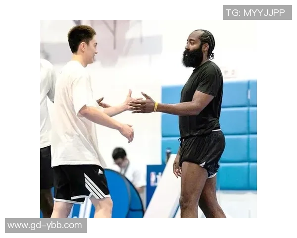 胡明轩的篮球之路：从少年梦想到职业生涯的辉煌历程